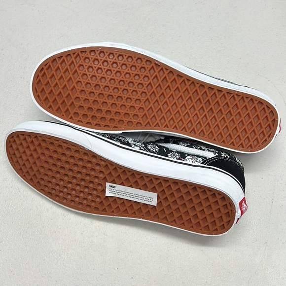 VANS | Old Skool Flash Skulls Black & Multi Skate Shoes - Picture 8 of 10